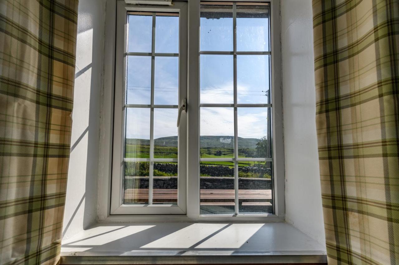 Old School House - Yorkshire Three Peaks Challenge Weathercote 외부 사진